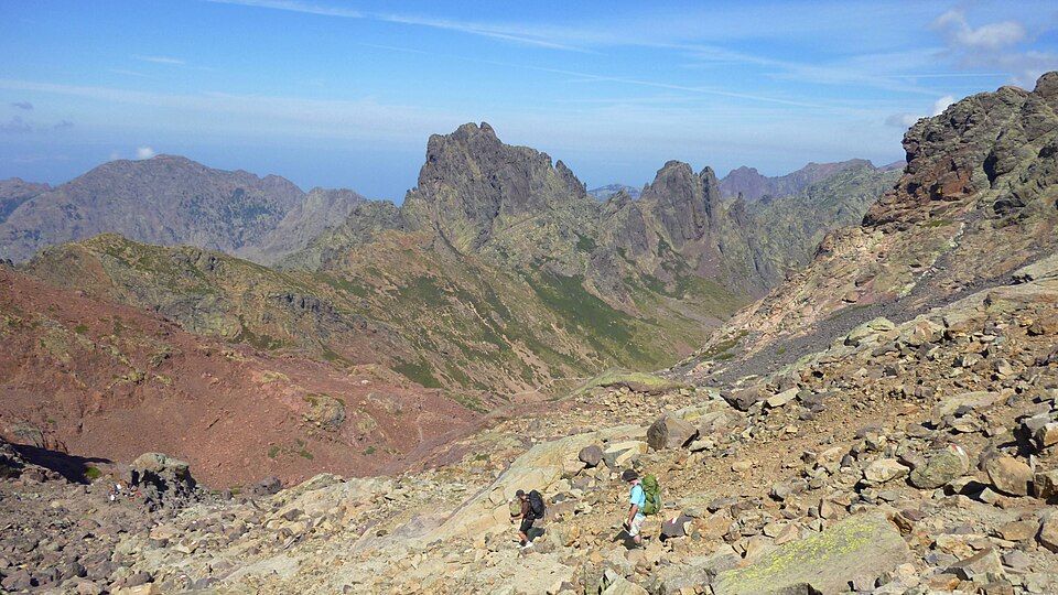 Randonneurs sur le GR 20, vers le refuge d’Asco-Stagnu